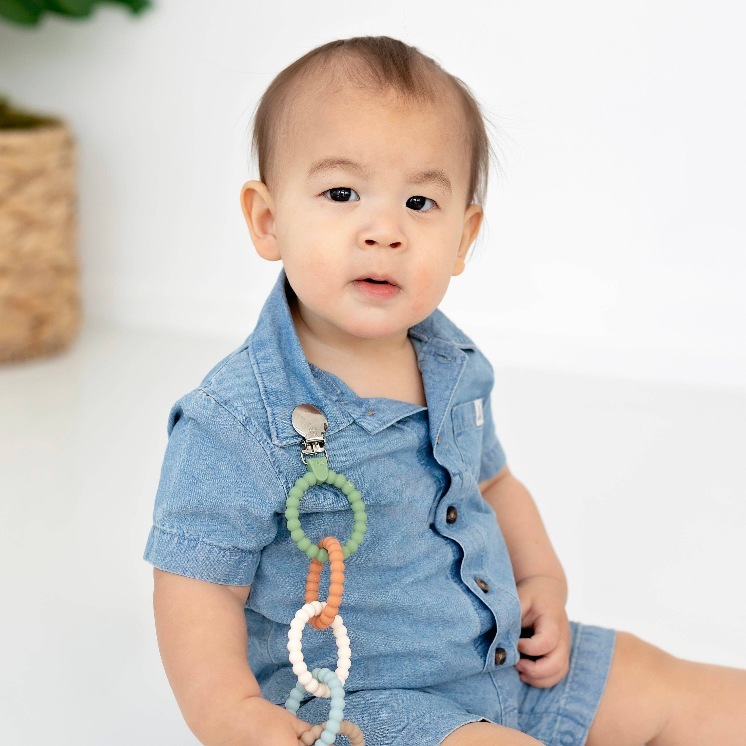 Cutie Clinks { Multiple Color Options }
